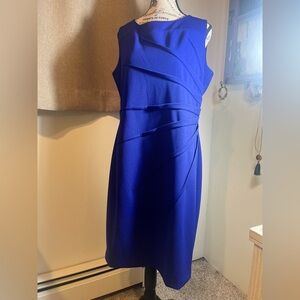 Beautiful Calvin Klein Size 14 dress.